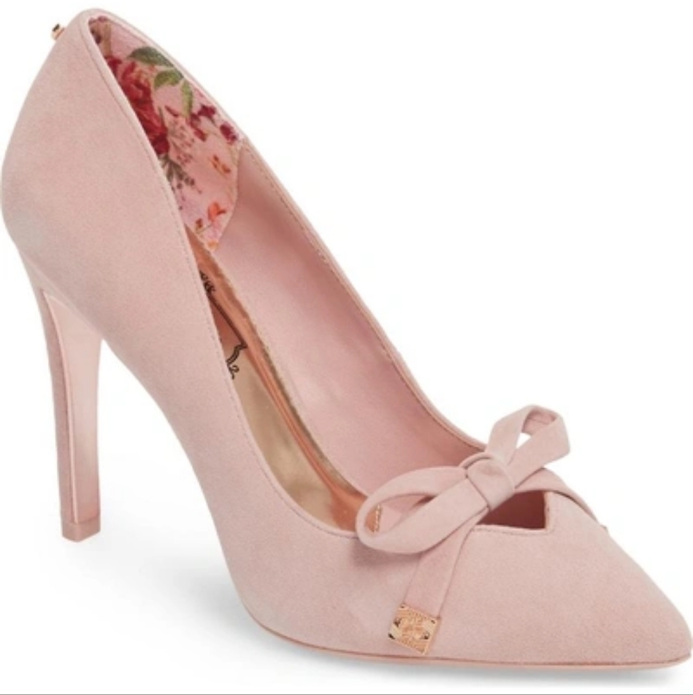 TED BAKER Gewell Bow Pump In Mink Pink Suede